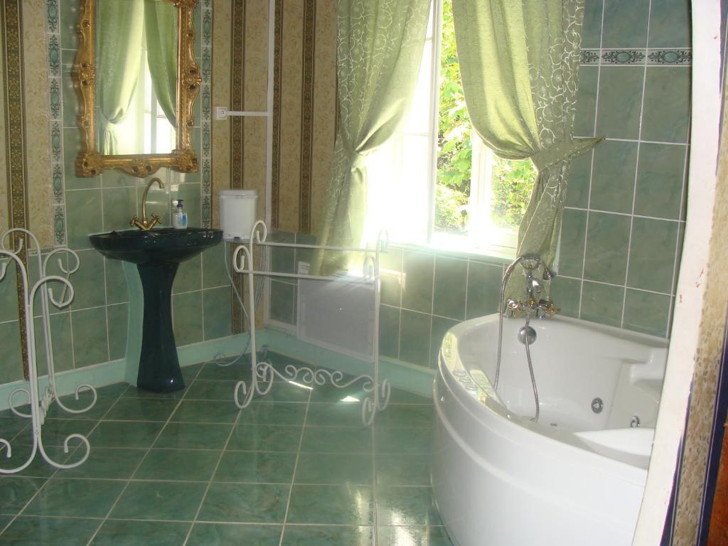 Le Relais Du Silence Chateau Lavail Labastide-dʼAnjou الغرفة الصورة