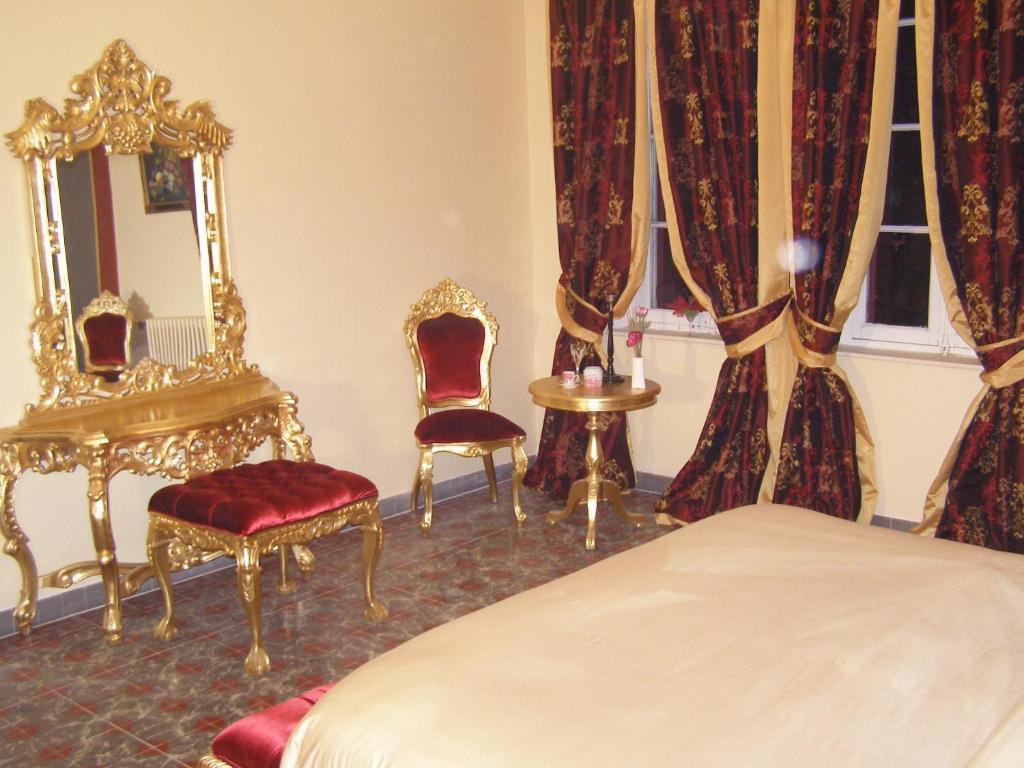 Le Relais Du Silence Chateau Lavail Labastide-dʼAnjou الغرفة الصورة