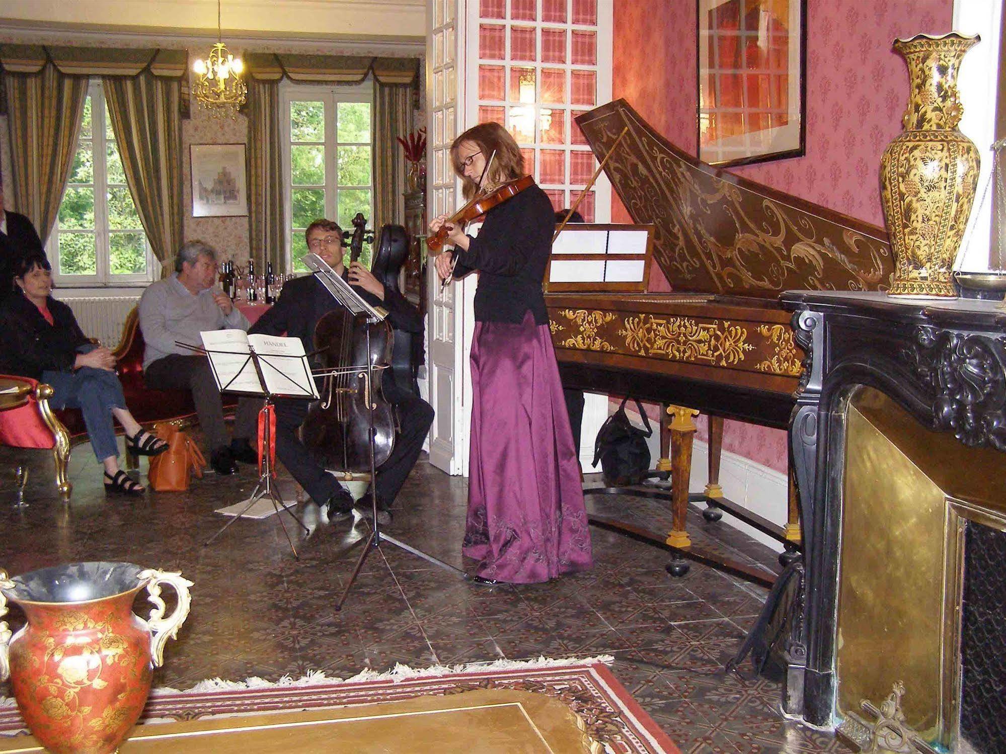 Le Relais Du Silence Chateau Lavail Labastide-dʼAnjou المظهر الخارجي الصورة